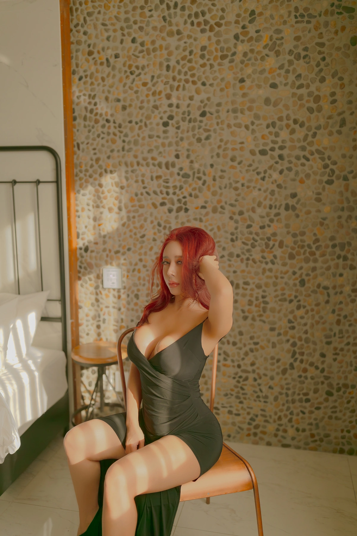 Soyoung 소영, PhotoBook 「In The Hotel」