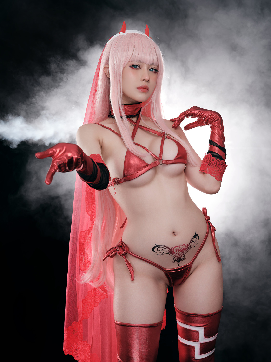 Cosplay PingPing平平 – Zero Two(30P)