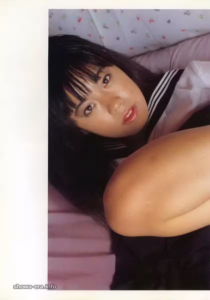 Mika Takamizawa色情明星在Urabon-Books中，讓我們和一個女孩Ayumi(65p)