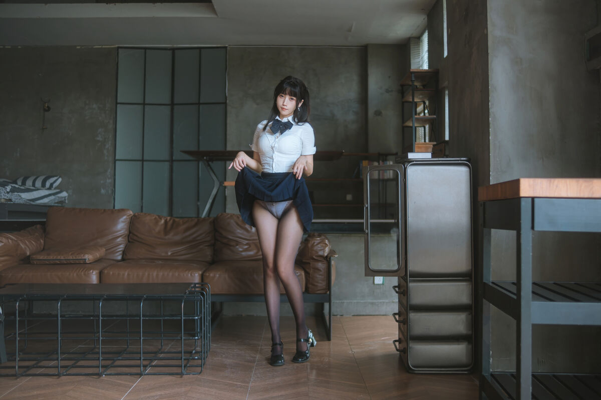 Coser@不呆猫 – JK学妹户外 (60P)