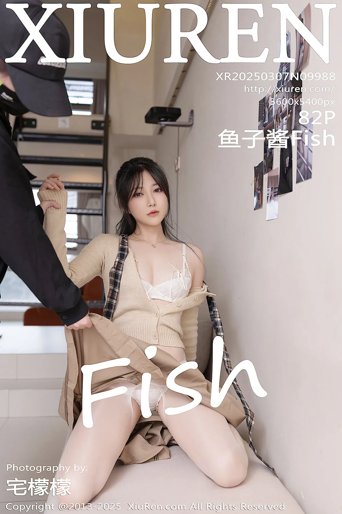 YiTuYu艺图语 Vol.8408 周周Ay (23P)