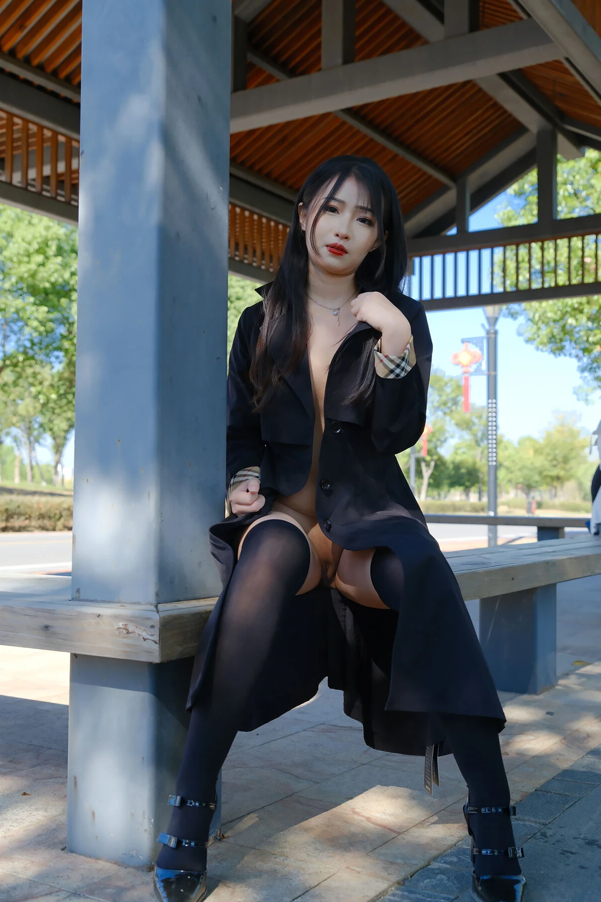 小泽 – 黑丝御姐 户外露出 Set.02