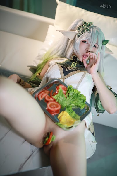 Coser@上杉绘梨落 纳西妲