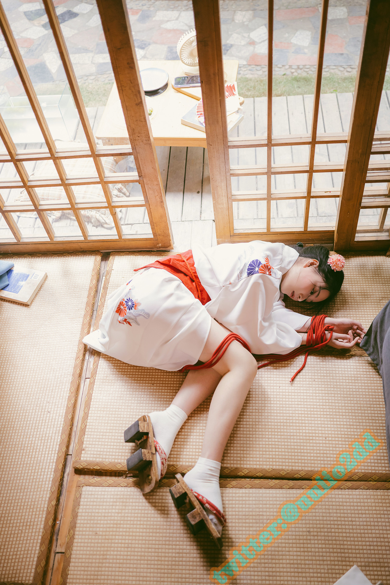 年年Nnian, 写真集 [A版]以爱之名