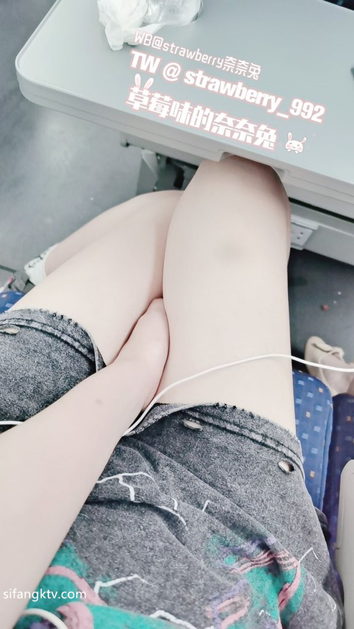 Coser@草莓味奈奈兔 – 付费福利私拍合集 Part4 (54P)