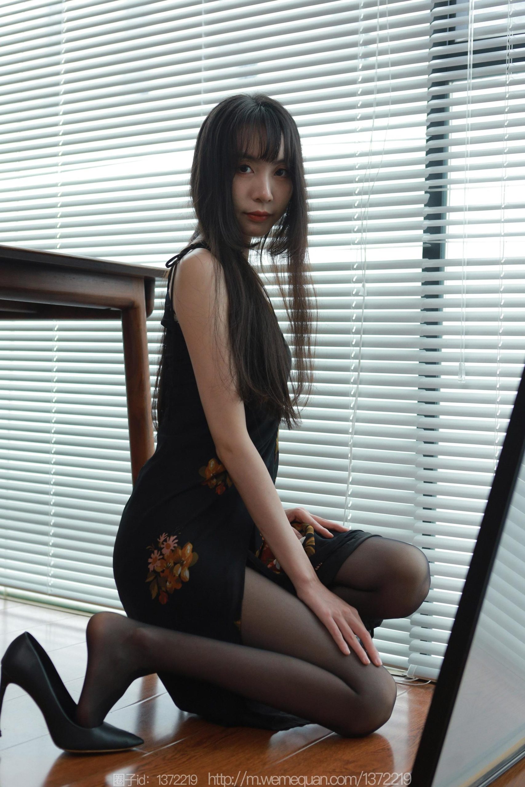IESS异思趣向 - 模特：团团 《黑色高跟鞋》