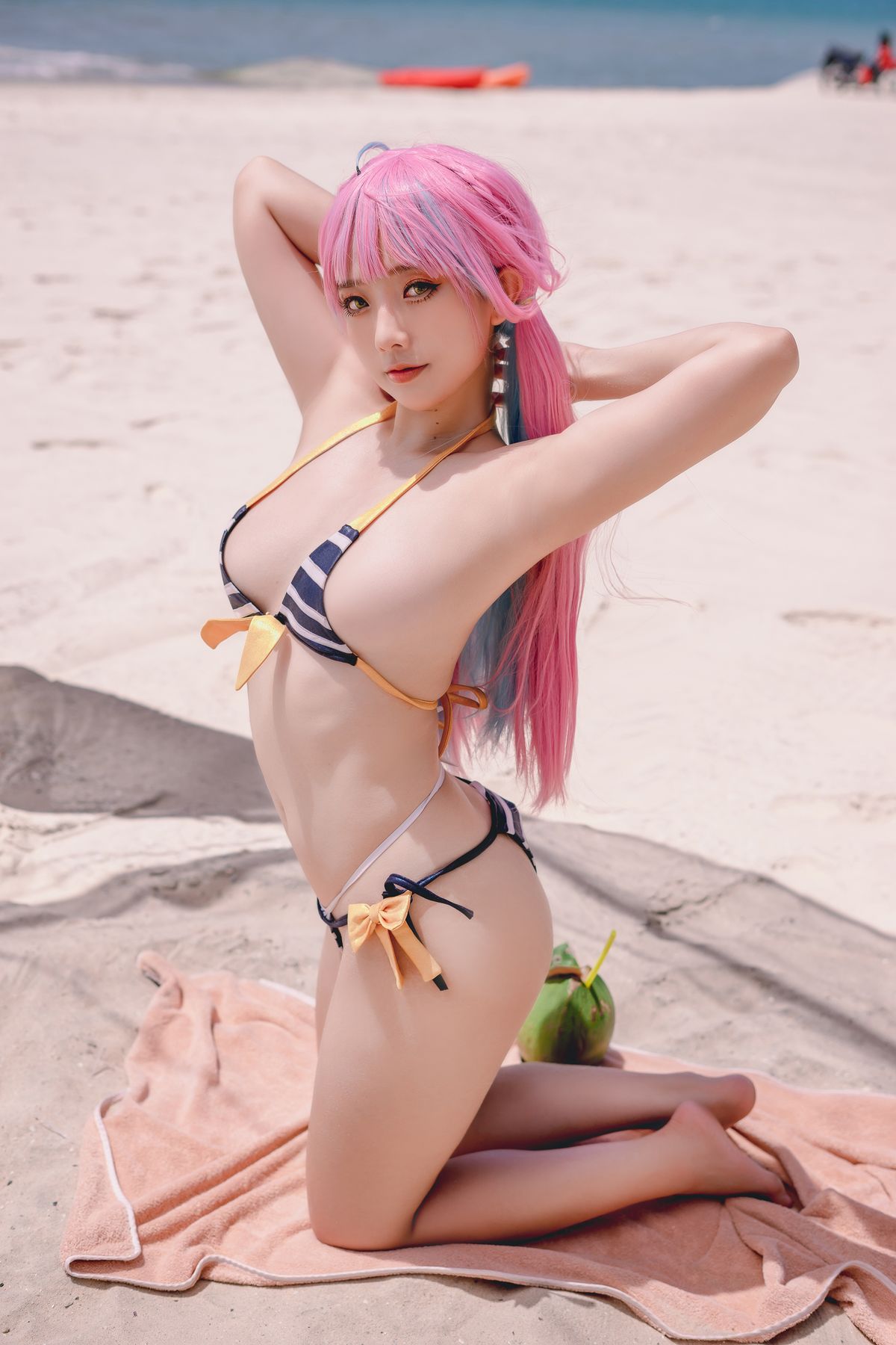 Coser@Messie Huang – Aqua Bikini (35P)