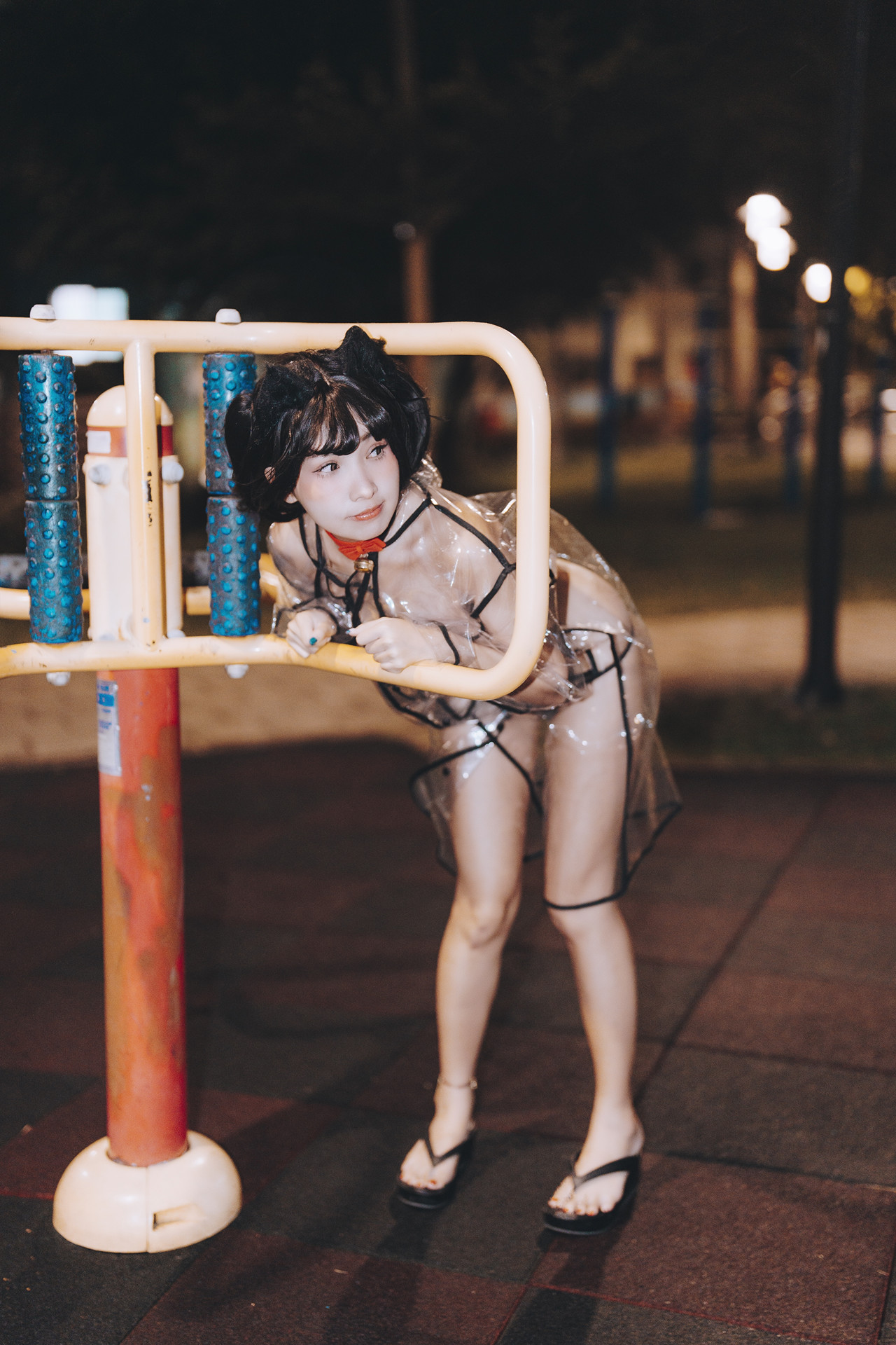 慕慕Momo, ヌード写真集 溜雨衣貓貓 Rainy Day