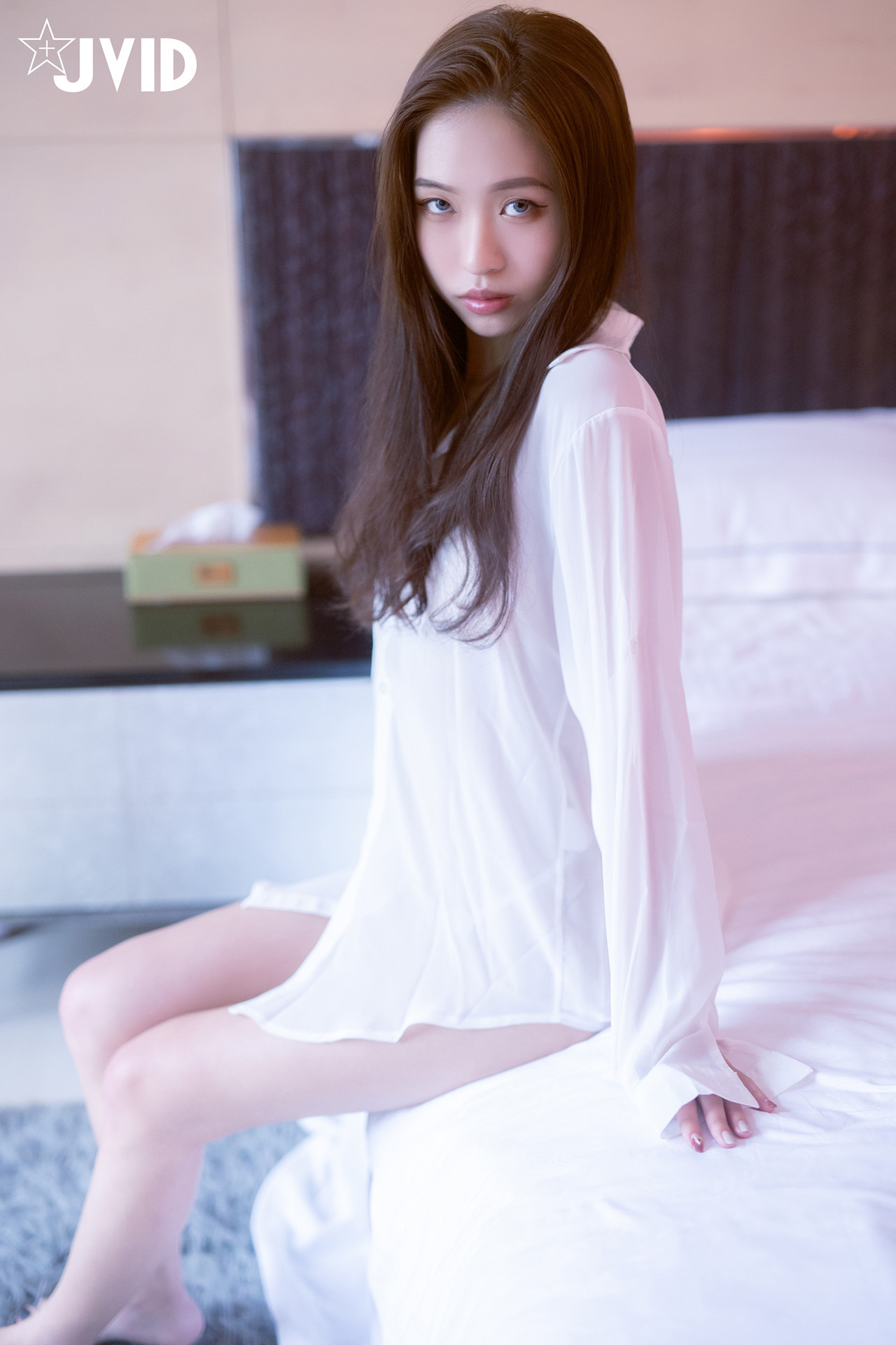 JVID 淇淇selina – 穀雨白露花茶 淇淇美少女四點全露 Set.01(61P)