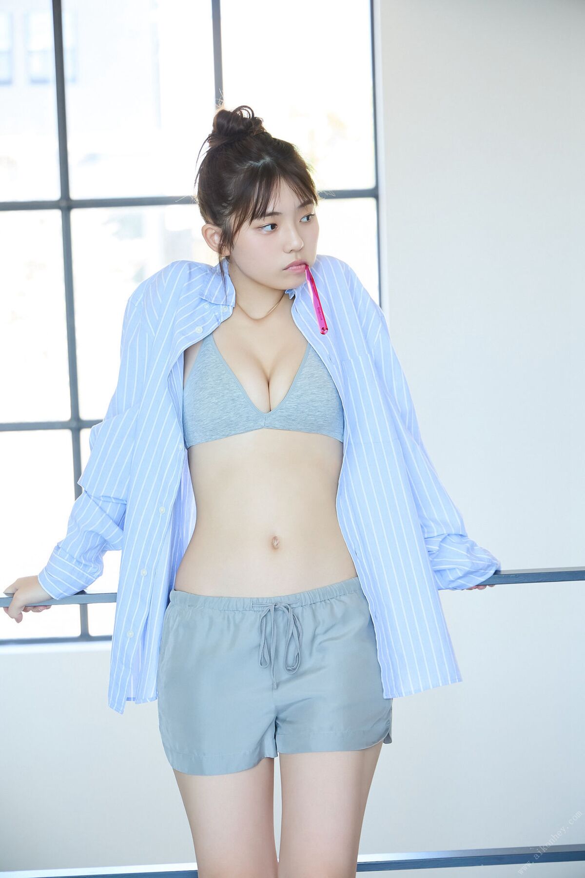 JP Kikuchi Hina 菊地姫奈 – キミと過ごした夏 Vol.2 120ページ豪華版 ＦＲＩＤＡＹデジタル写真集 Part01 (52P)