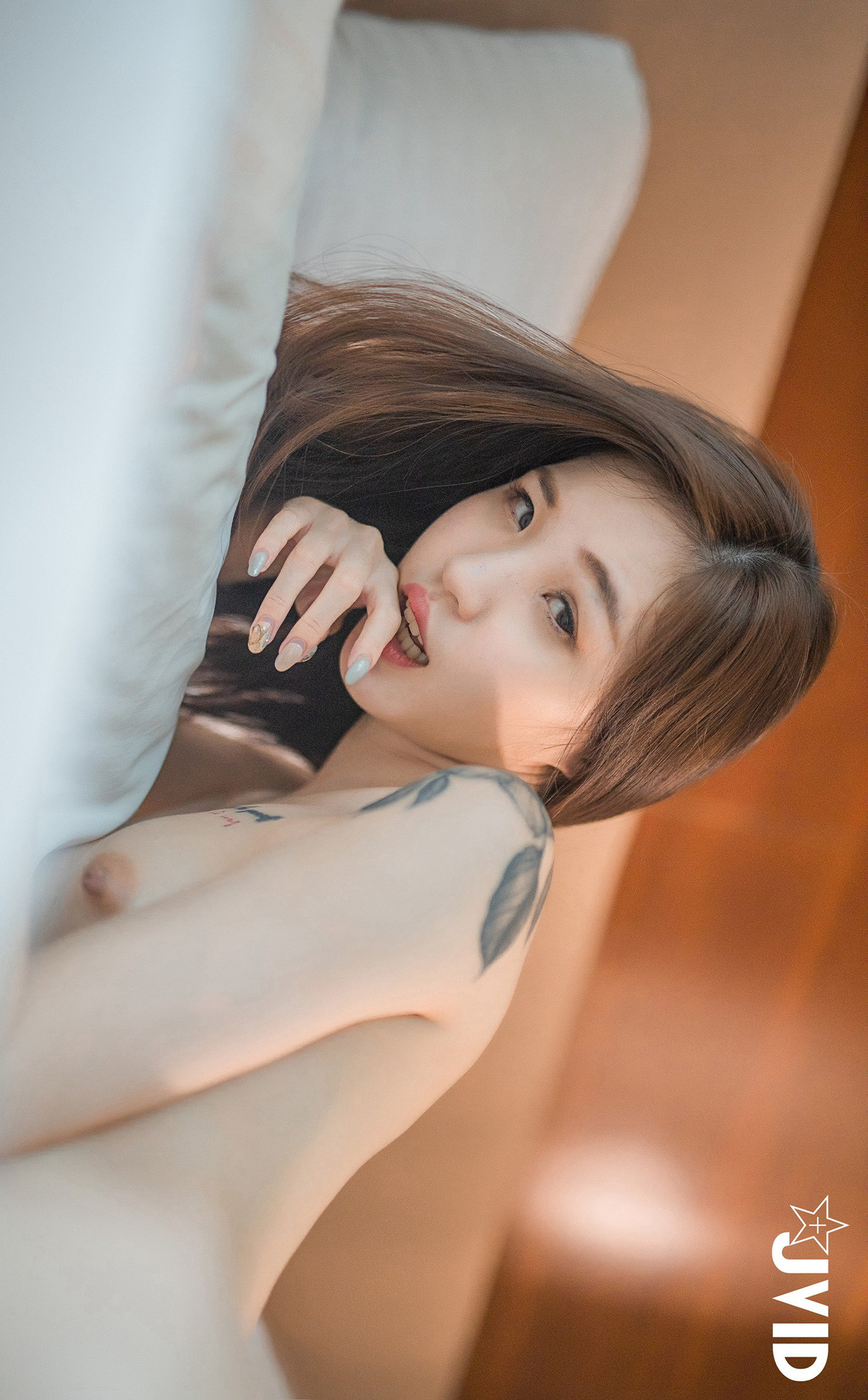 JVID Catlin 高校初恋女生-运动后Sex-約打籃球-卻被好友偷約去旅館 Set.03(46P)