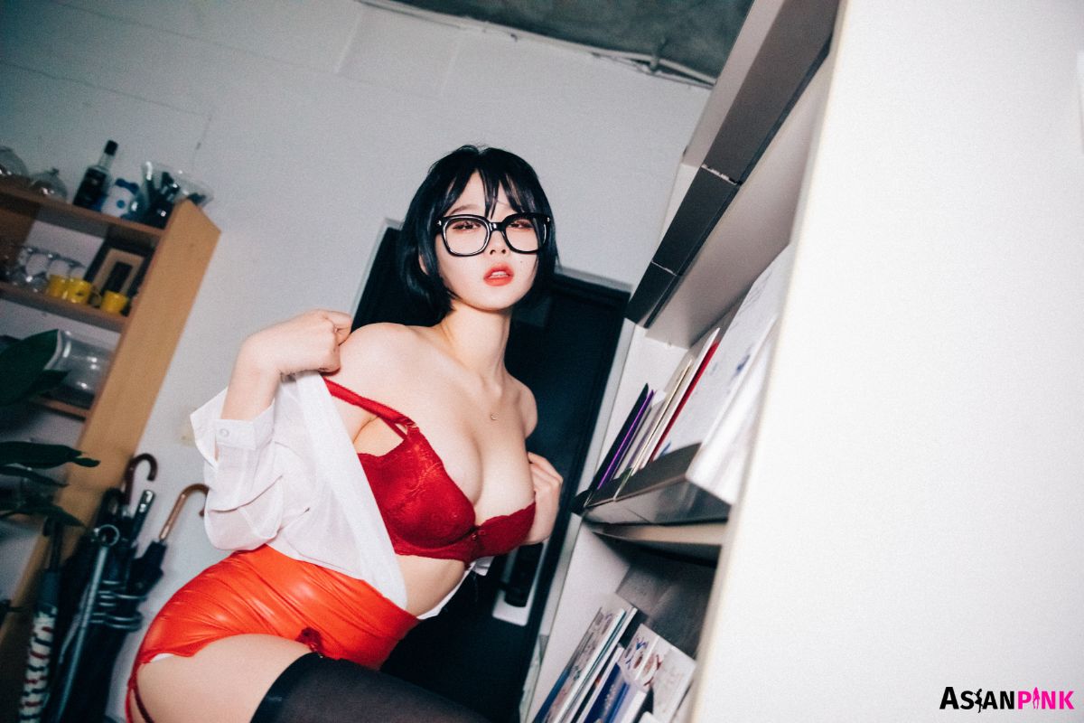 [Loozy] Zia (지아) – Office slave