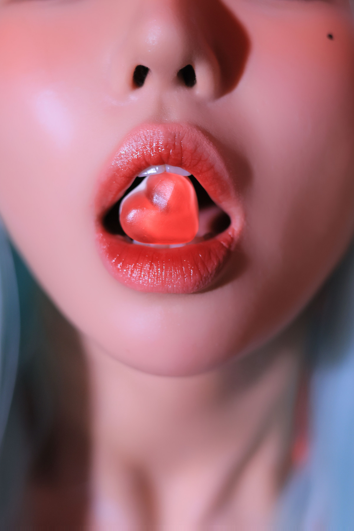 Dongeuran 동그란, PhotoBook 「Red Succubus」 Set.01