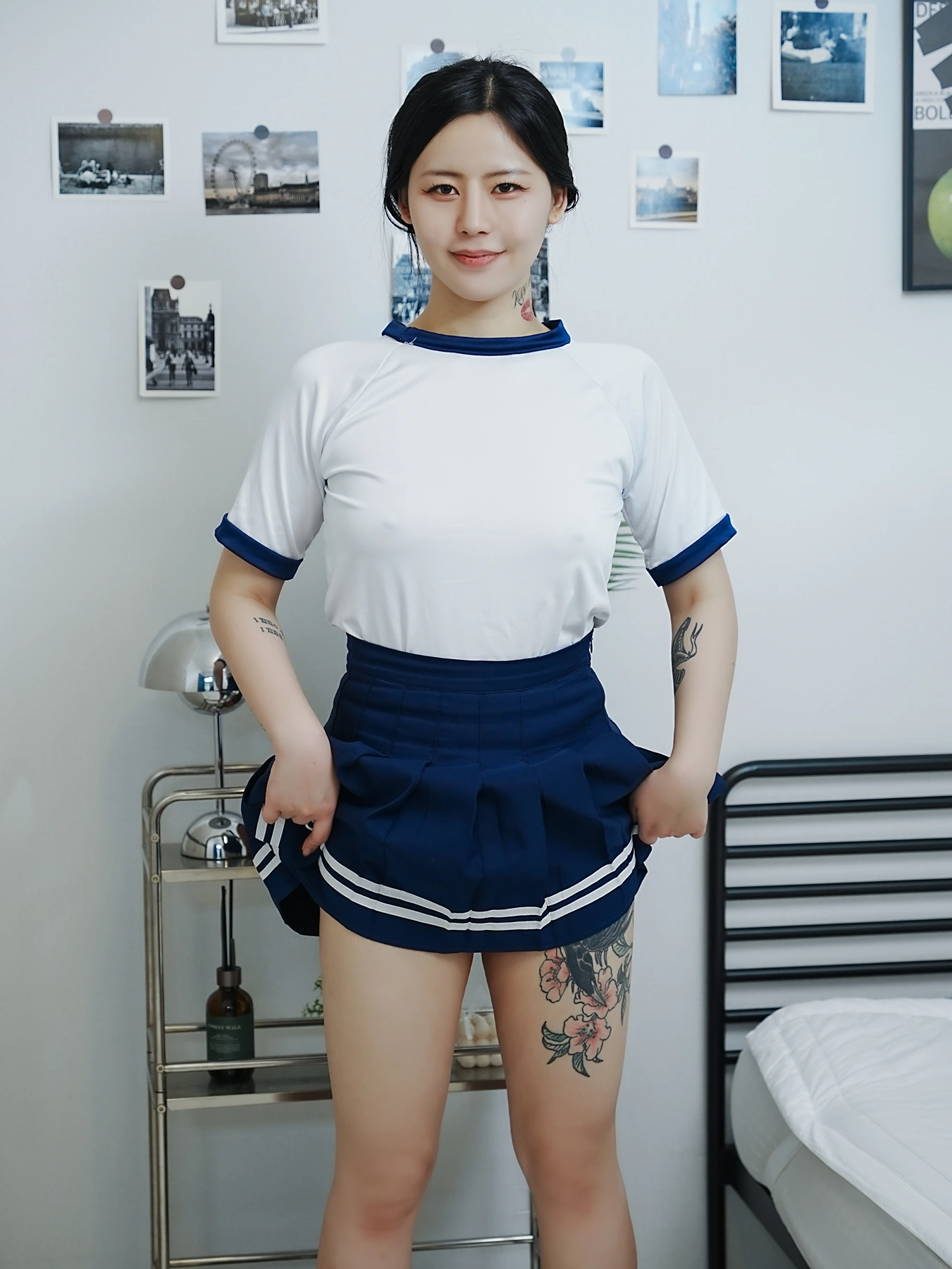 Choi Ri 최리, Photobook Vol.01 「Bloomers」 Set.01