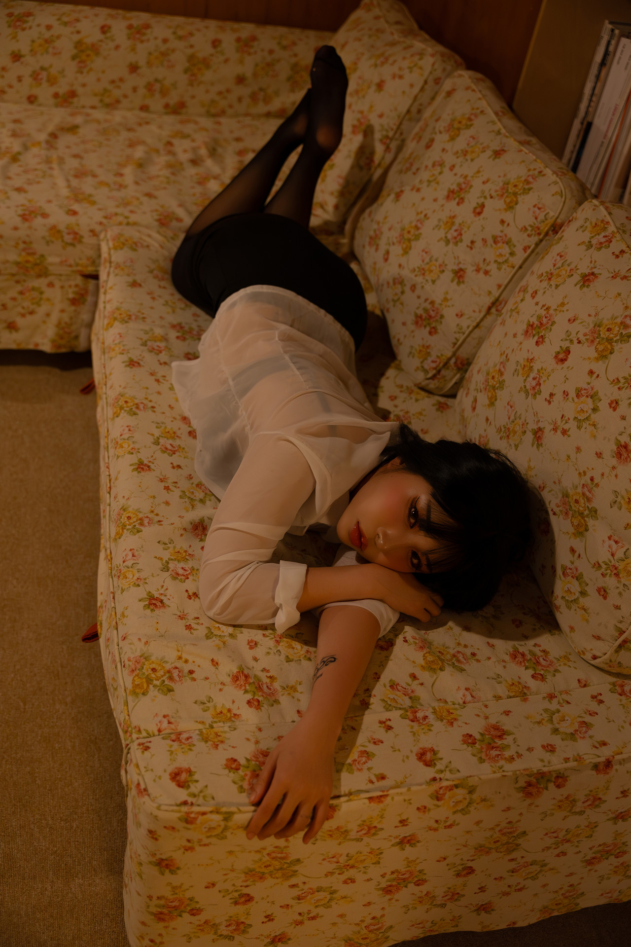 Lee Yuin 유인, Photobook ‘Girl Next Door’ Set.02