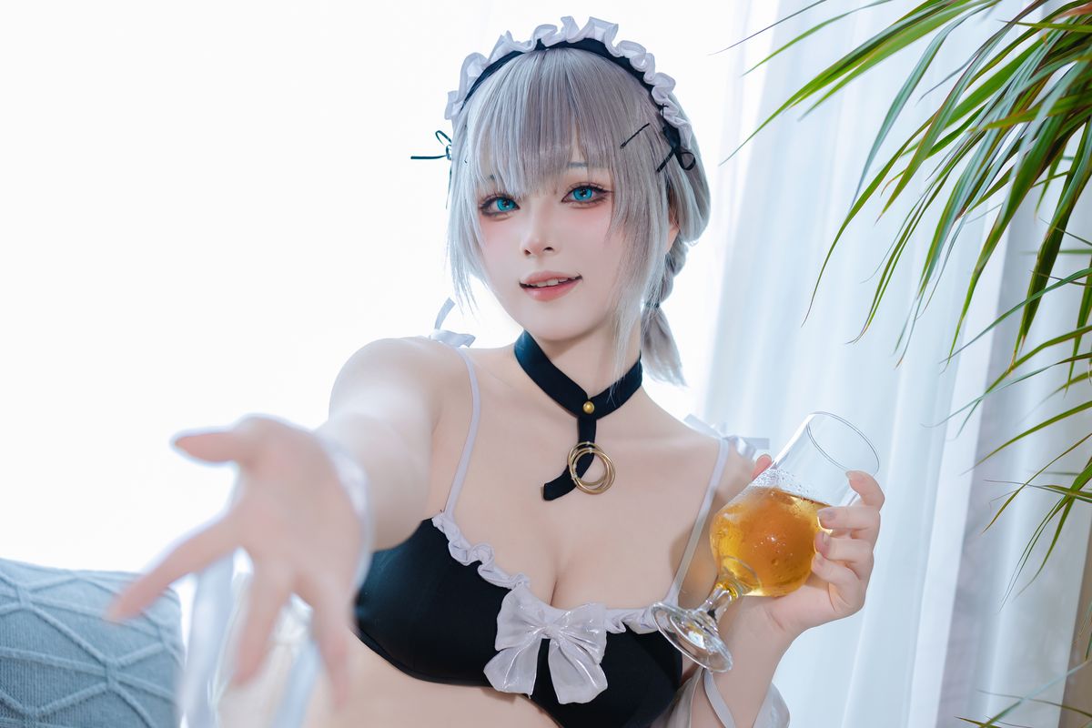 Coser@屿鱼 – 碧蓝航线 曼彻斯特 泳装 (51P)