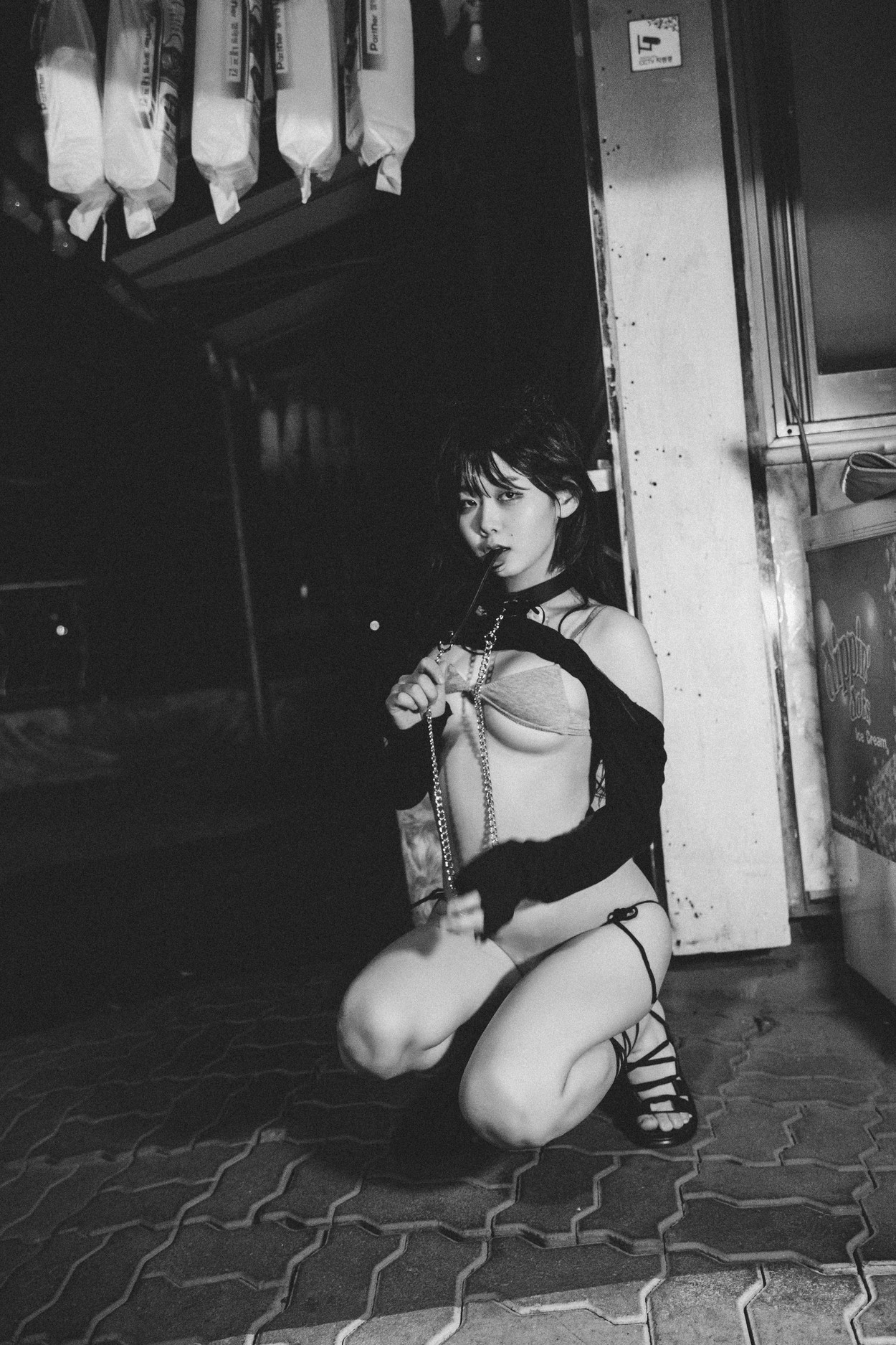ZIA.Kwon 권지아, Loozy ‘Touch + Anal Plug’ Set.03(48P)