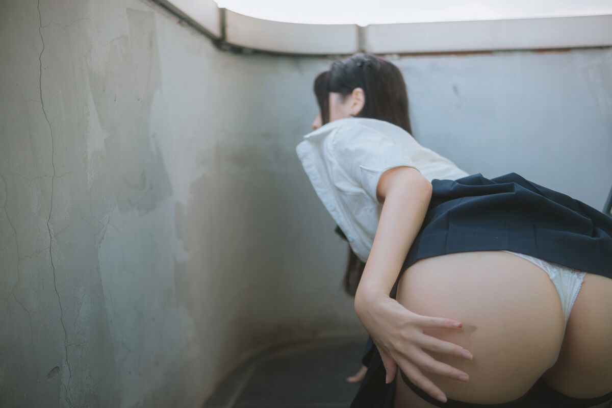 Coser@不呆猫 – JK学妹户外 (60P)