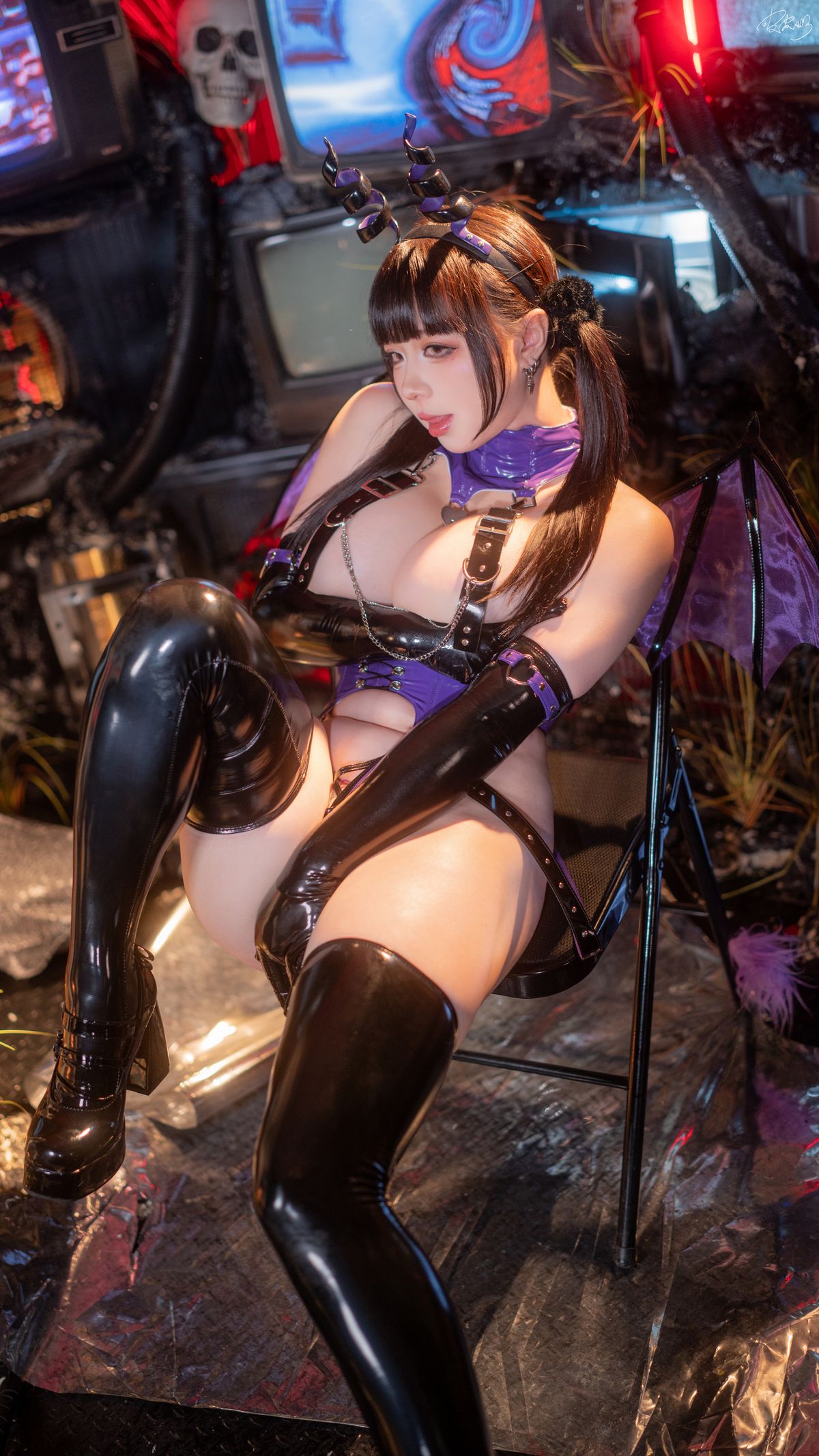 Coser@皮皮奶可可爱了啦 – 紫博魅 赛博魅魔 Part2 (51P)