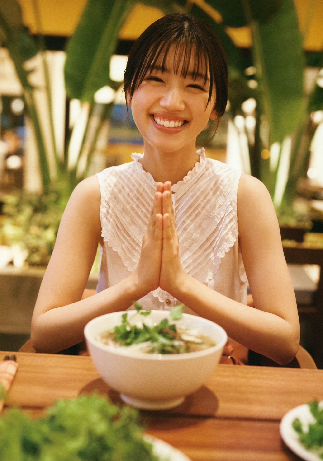 Mirei Sasaki 佐々木美玲, 1st写真集 「陽射しのパレード」 Set.03