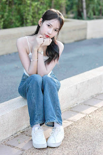 SiS Magazine P4