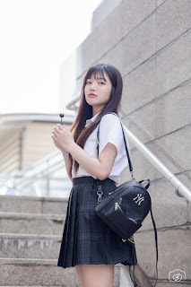 SiS Magazine P4
