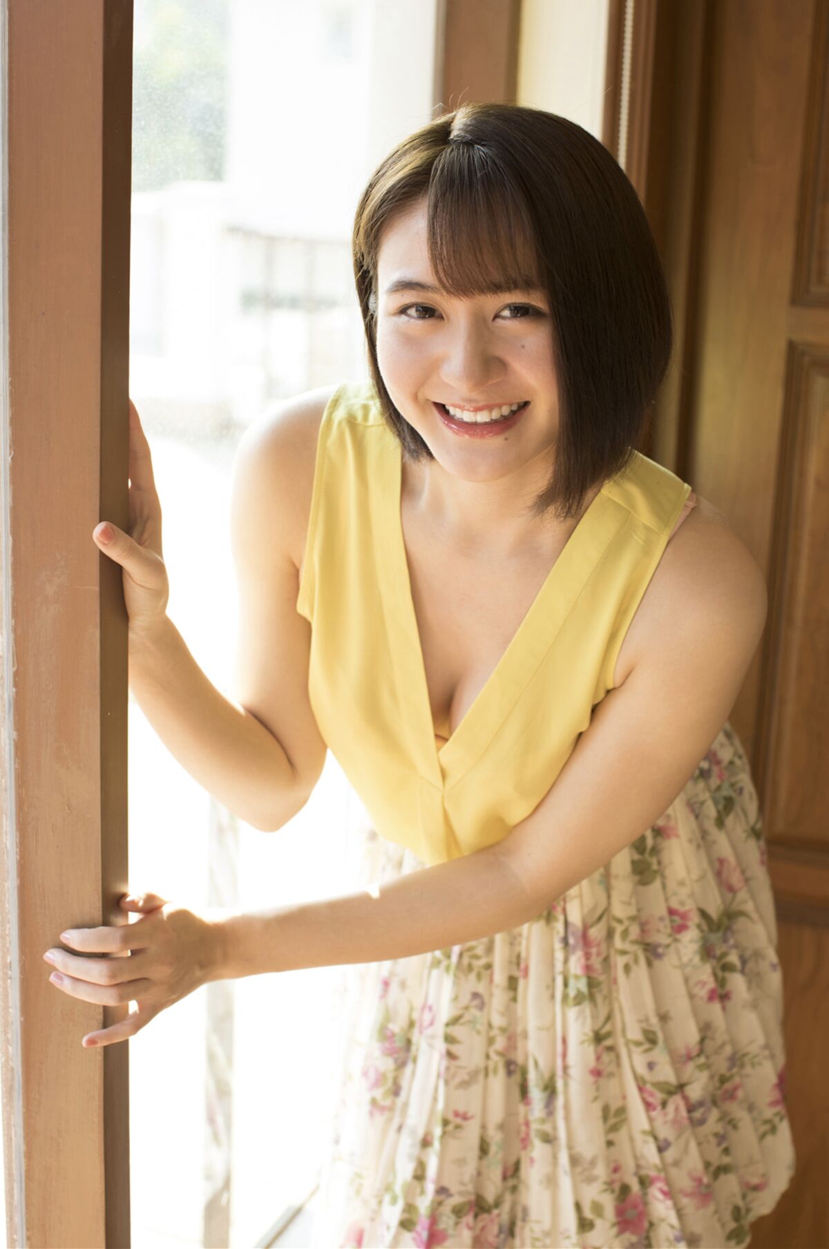JP Anna Ito 依東杏奈 – Round Qeen Part01 (51P)