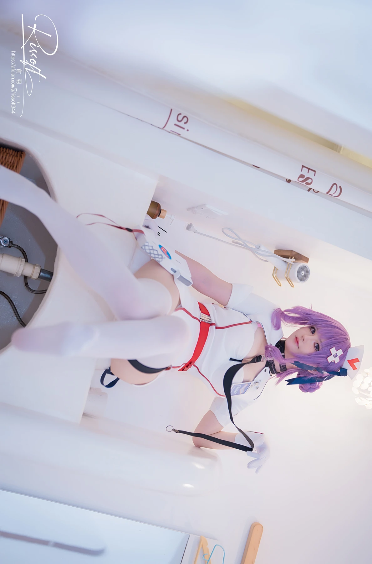Cosplay 前羽_rr – スノウブレイク：禁域降臨 医師