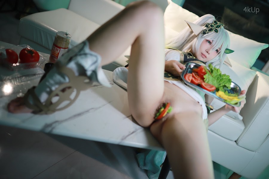 Coser@上杉绘梨落 纳西妲