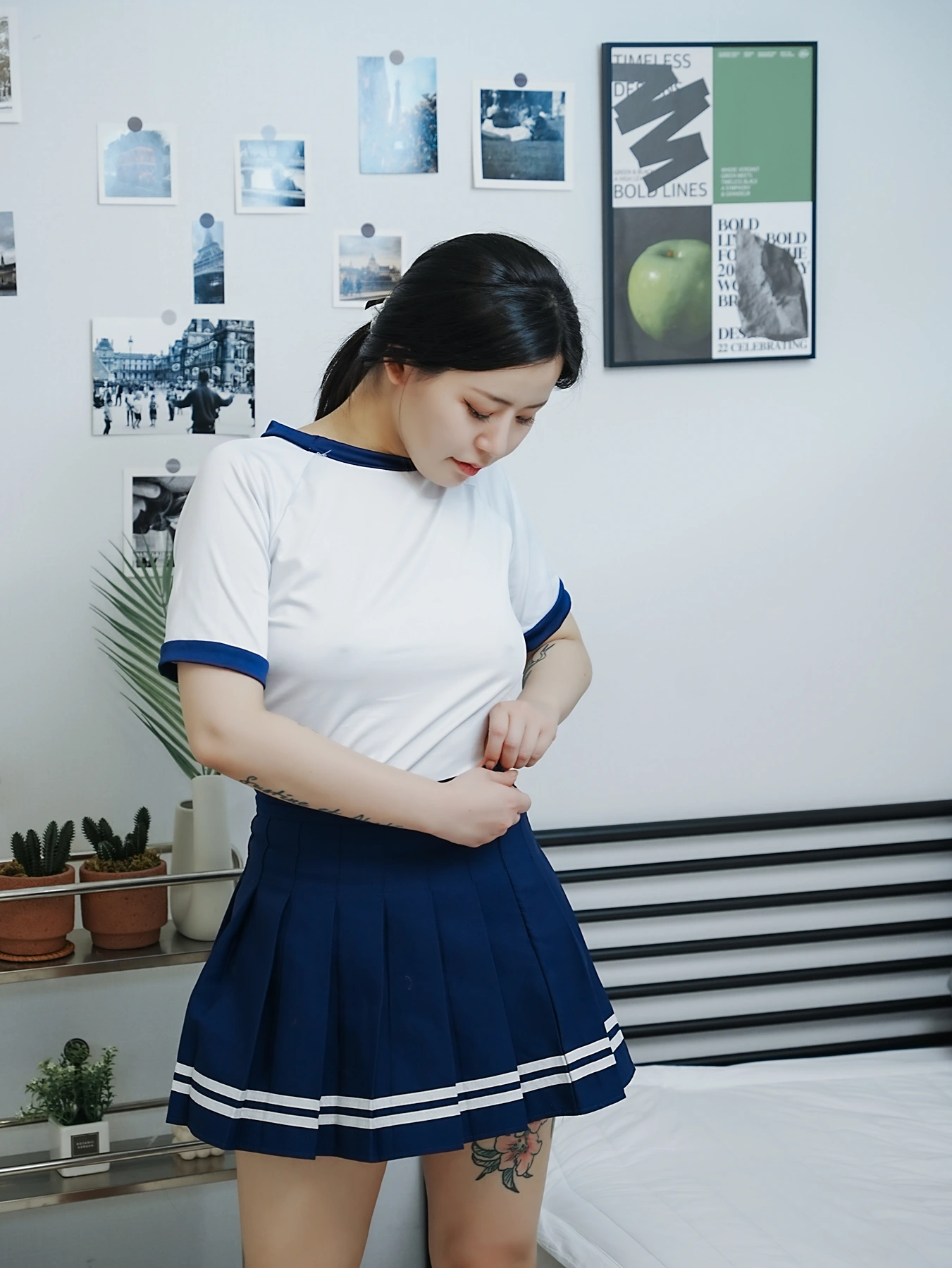 Choi Ri 최리, Photobook Vol.01 「Bloomers」 Set.02