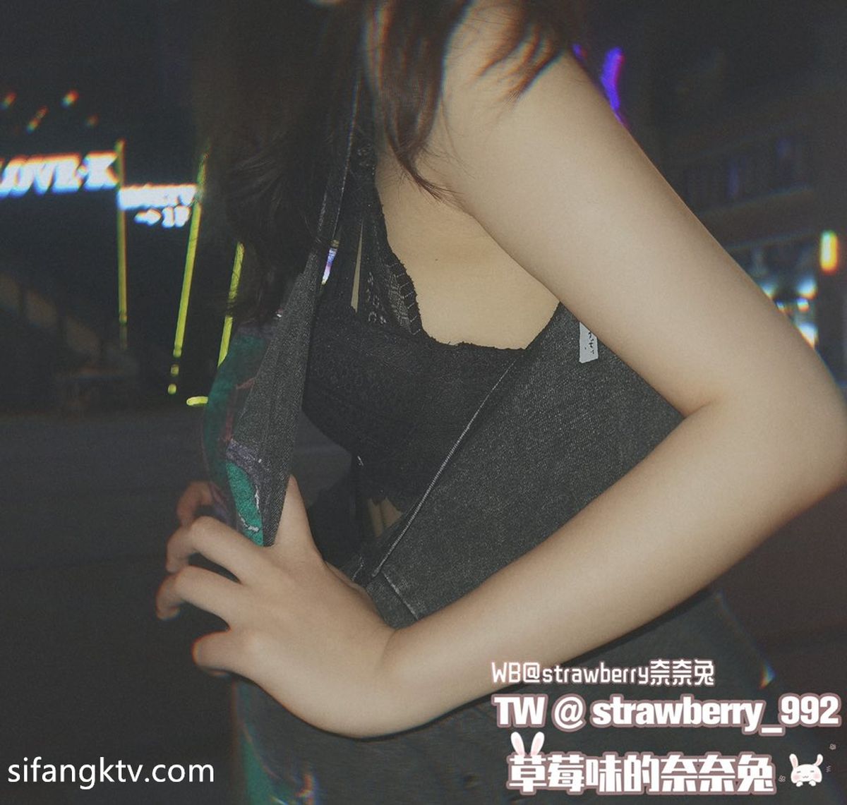Coser@草莓味奈奈兔 – 付费福利私拍合集 Part4 (54P)