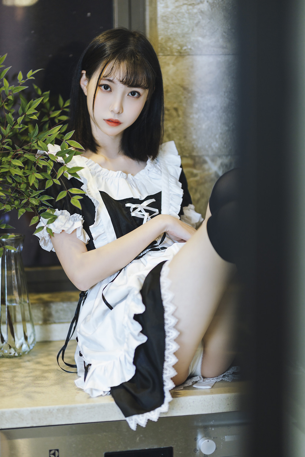 Cosplay 许岚LAN – 短裙女佣