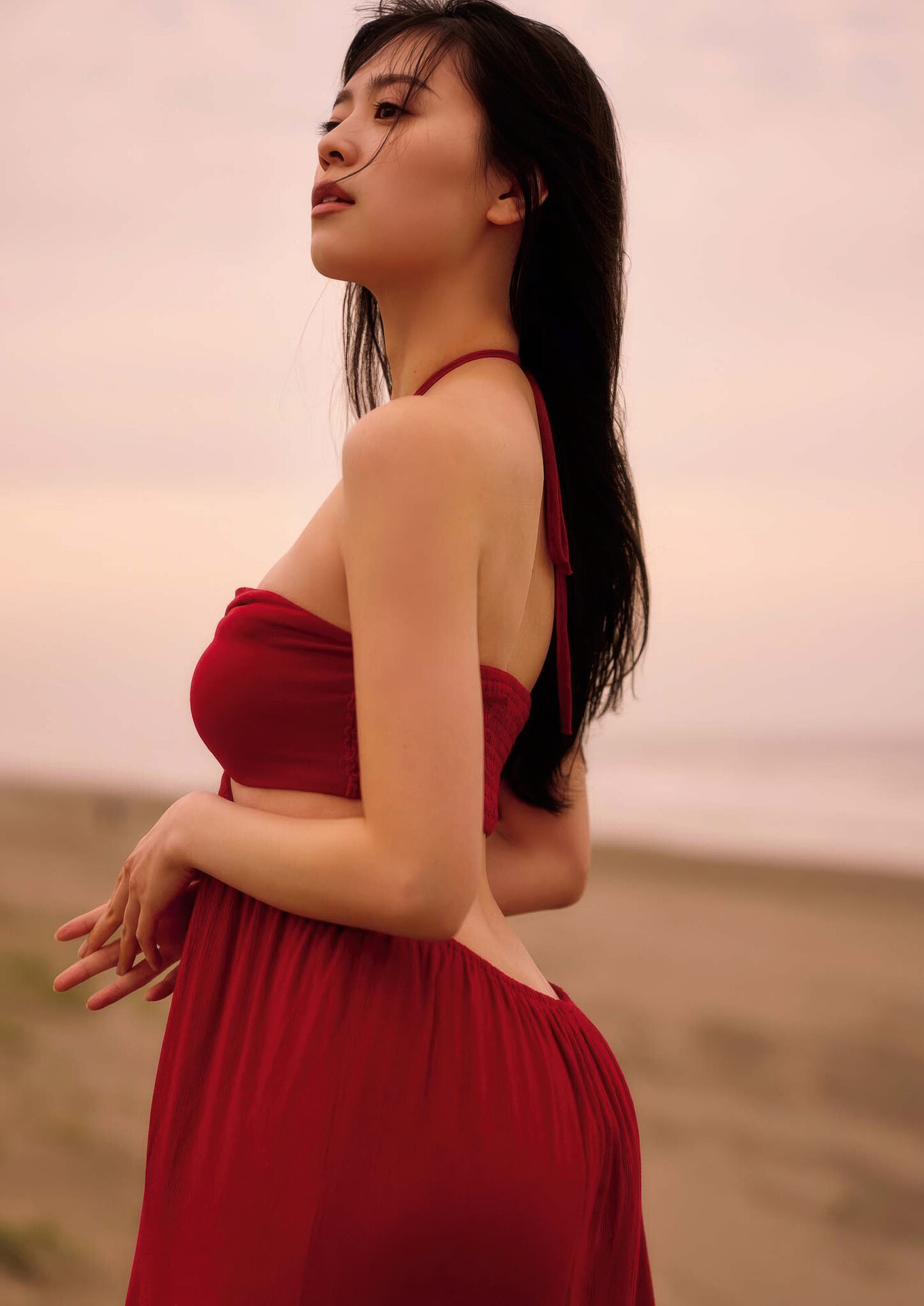Hitoka Sakai 坂井仁香, Big Comic Spirits 2025 No.10 (ビッグコミックスピリッツ 2025年10号)