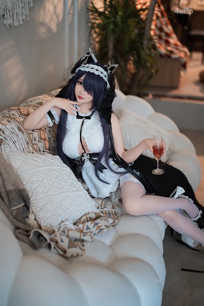 Coser@面饼仙儿 碧蓝航线 奥古斯特 女仆