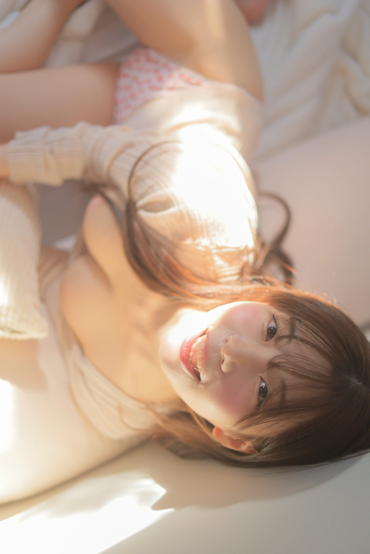 Leeesovely 쏘블리, PhotoBook 「Warm Afternoon Sun」 Set.03