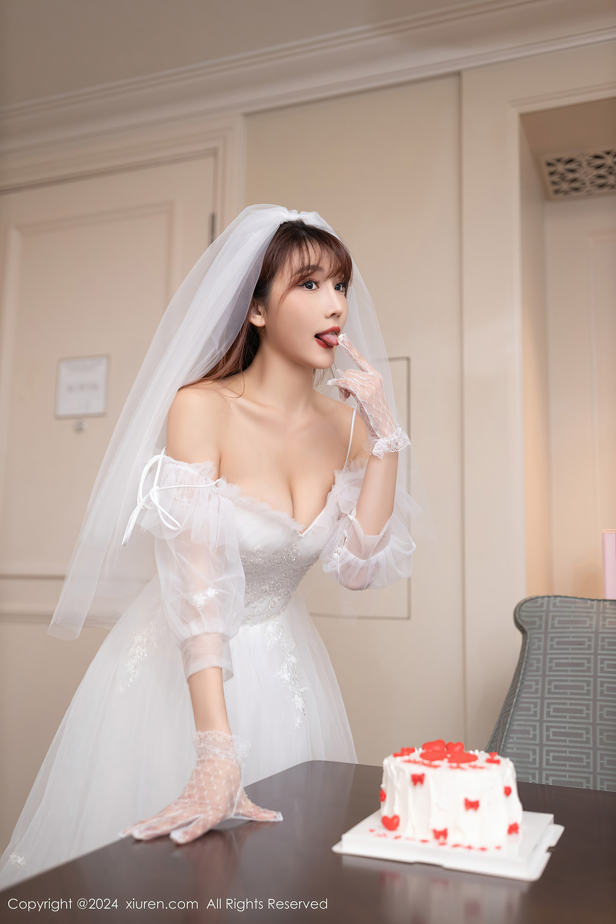 XiuRen秀人网 No.8418 陆萱萱LuXuanXuan(80P)