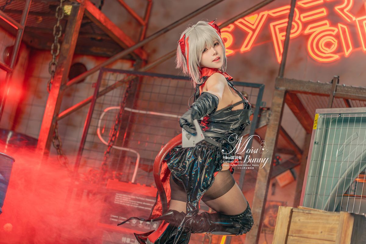 Coser@黏黏团子兔 – 2月作品 愚夜密函-W` (72P – 1V)