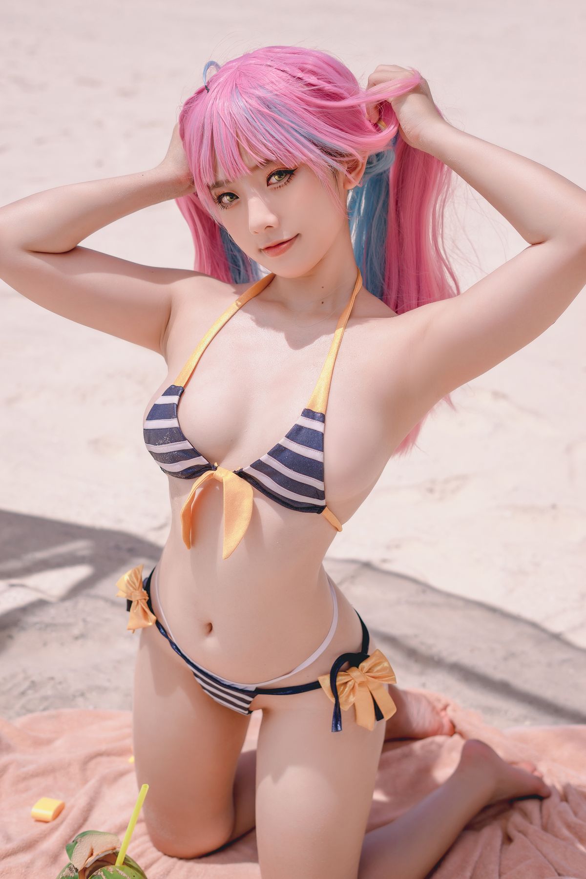 Coser@Messie Huang – Aqua Bikini (35P)