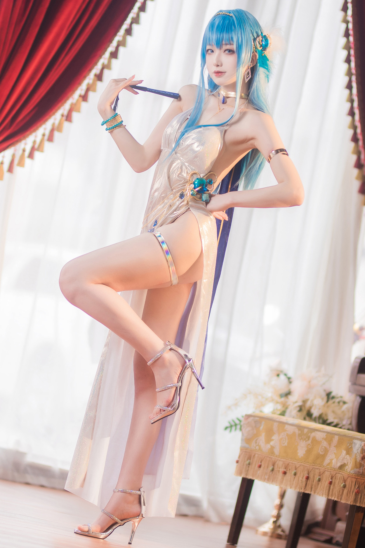 Cosplay 封疆疆v NIKKE 胜利女神 海伦娜(40P)