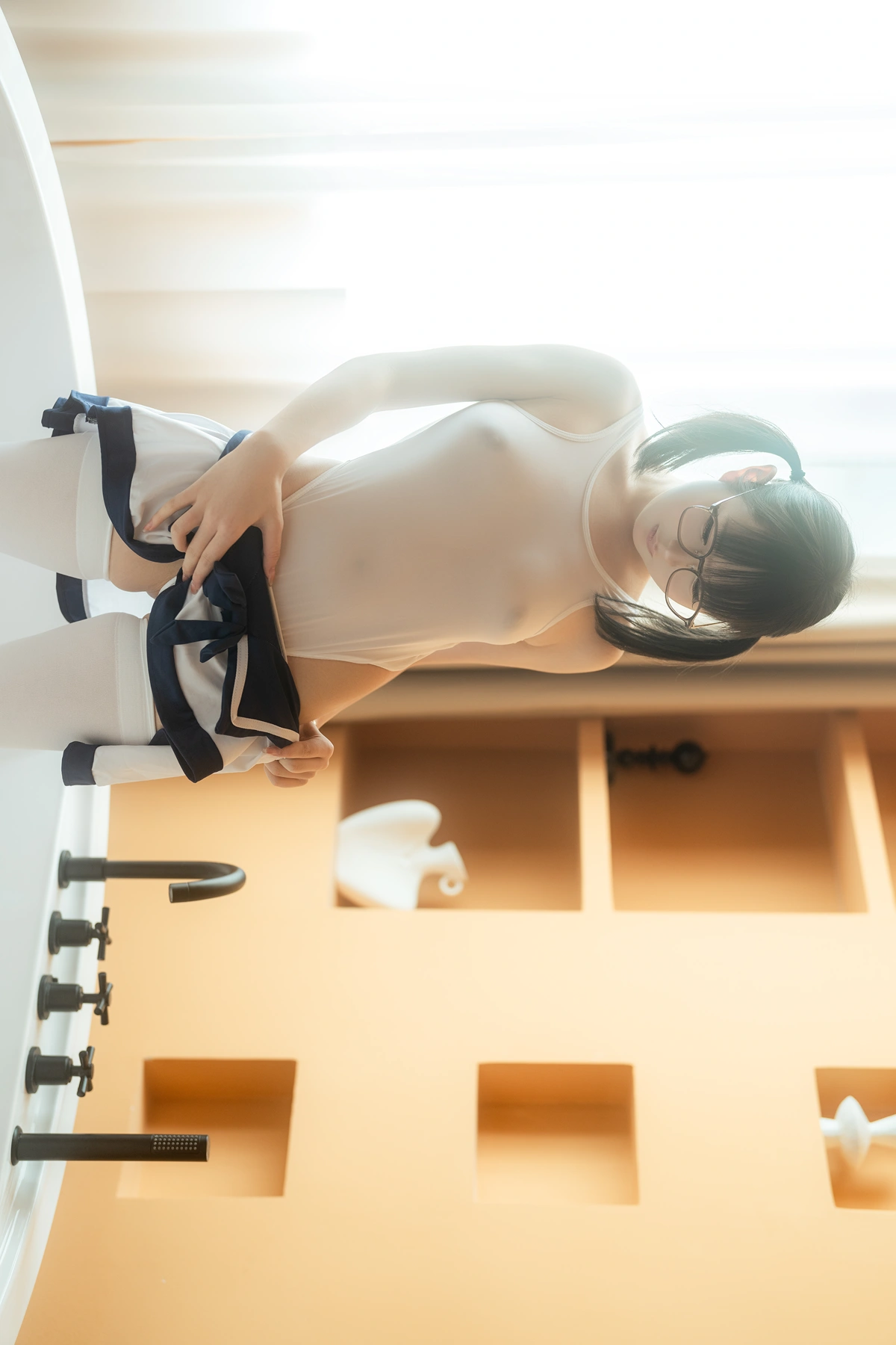 Cosplay 幼水铃衣 – 梦浴少女 Set.01