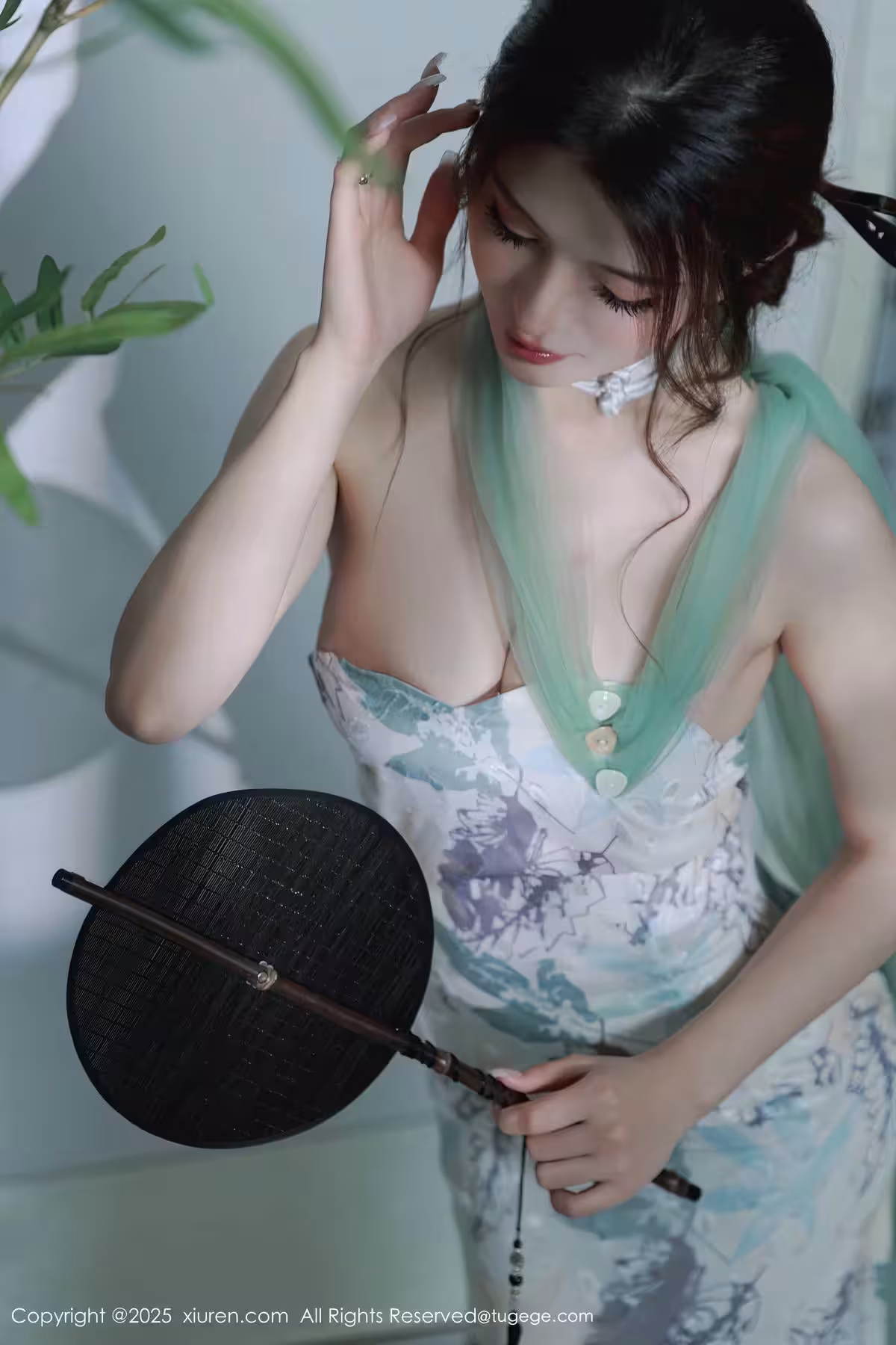 (XIUREN秀人網)2025.08.27 Vol.10694 阿依莎 完整版無水印寫真(83P)