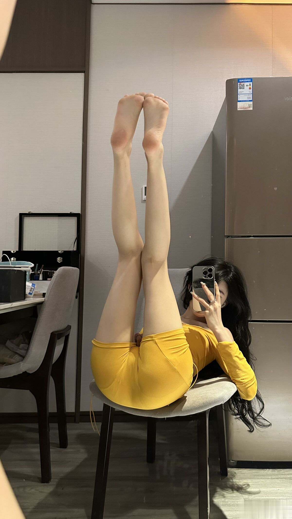 Li Yun Xi Baby 黎允熙baby – 柠檬黄 (37P)