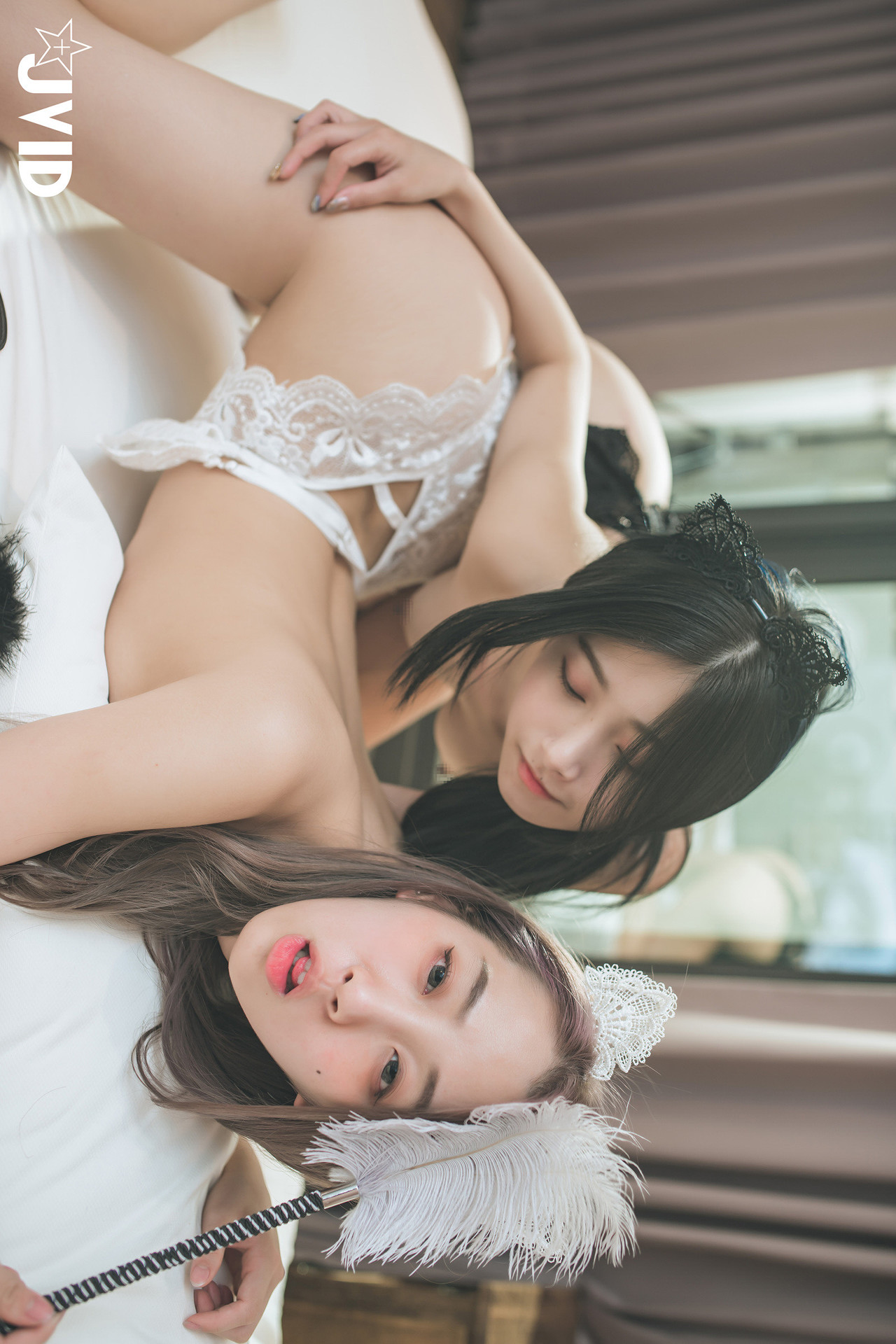 JVID 淇淇selina & 小隻馬霓霓 – 【雙车模輯】淇淇＆霓霓寵物閨蜜裸體挑逗，霓霓上空無碼年度限定隱藏版!!! Set.03