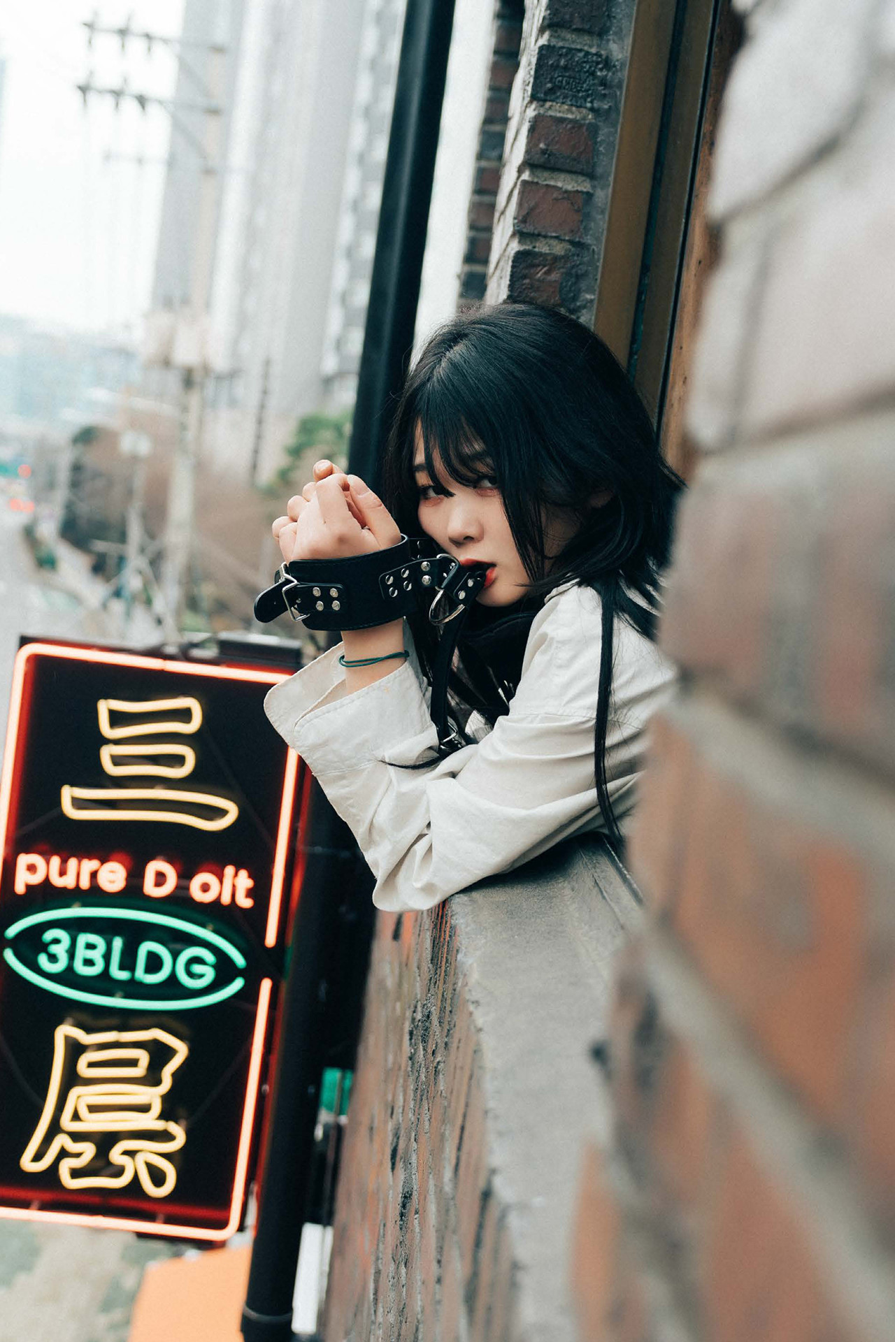 ZIA.Kwon 권지아, Loozy ‘Tight and Closer’ Set.01(41P)