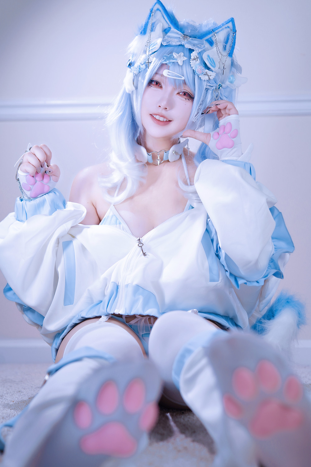 Cosplay 狐洛洛子 – 水色猫猫头
