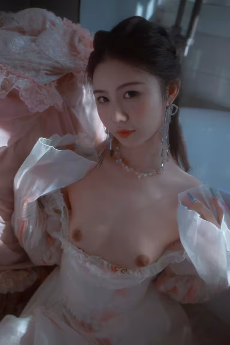 (XR Uncensored) Lucky- – R18 秀人網模特 銀色短裙 S 番外篇 (118P)