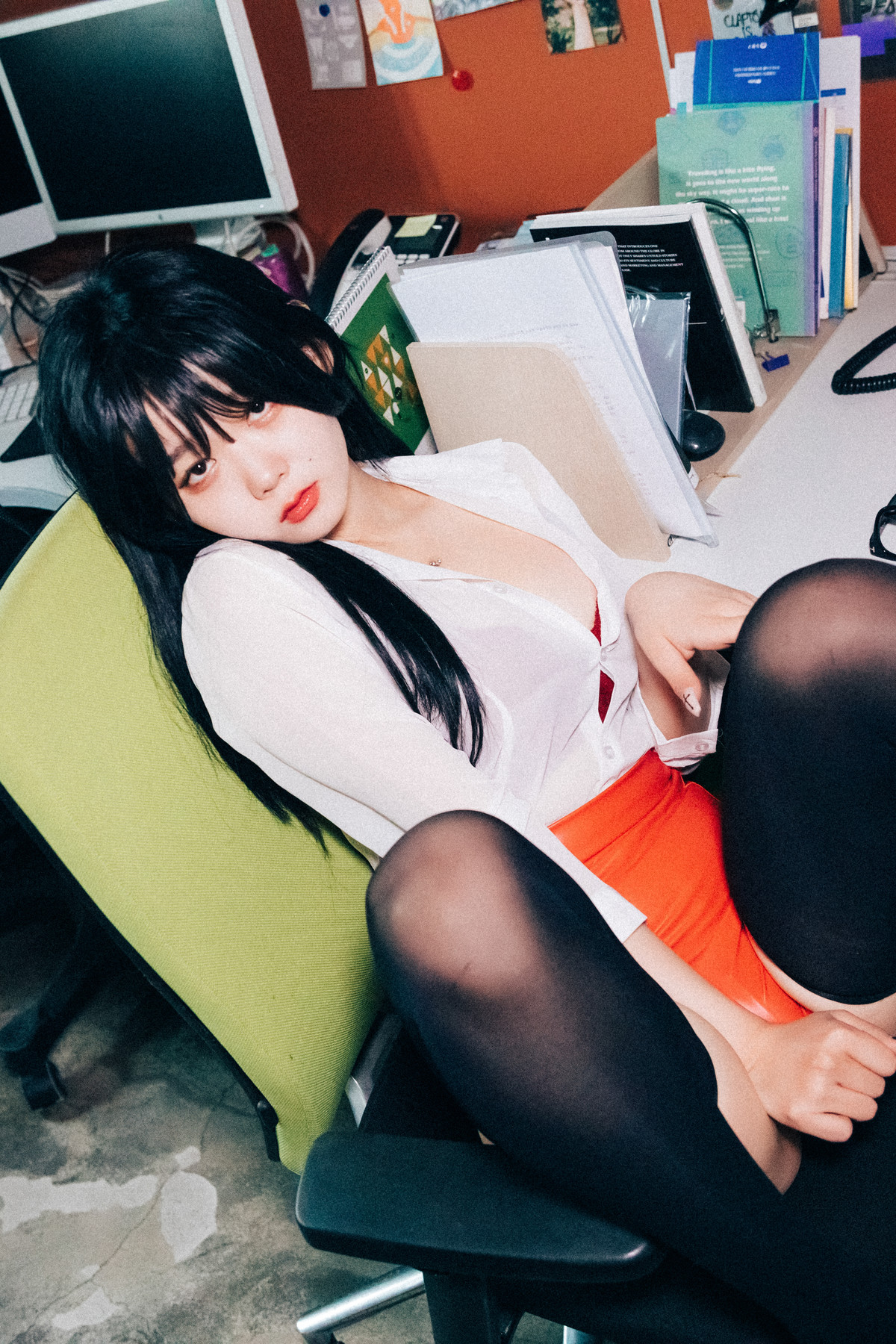 ZIA.Kwon 권지아, Loozy ‘Office Slave’ Set.02(58P)