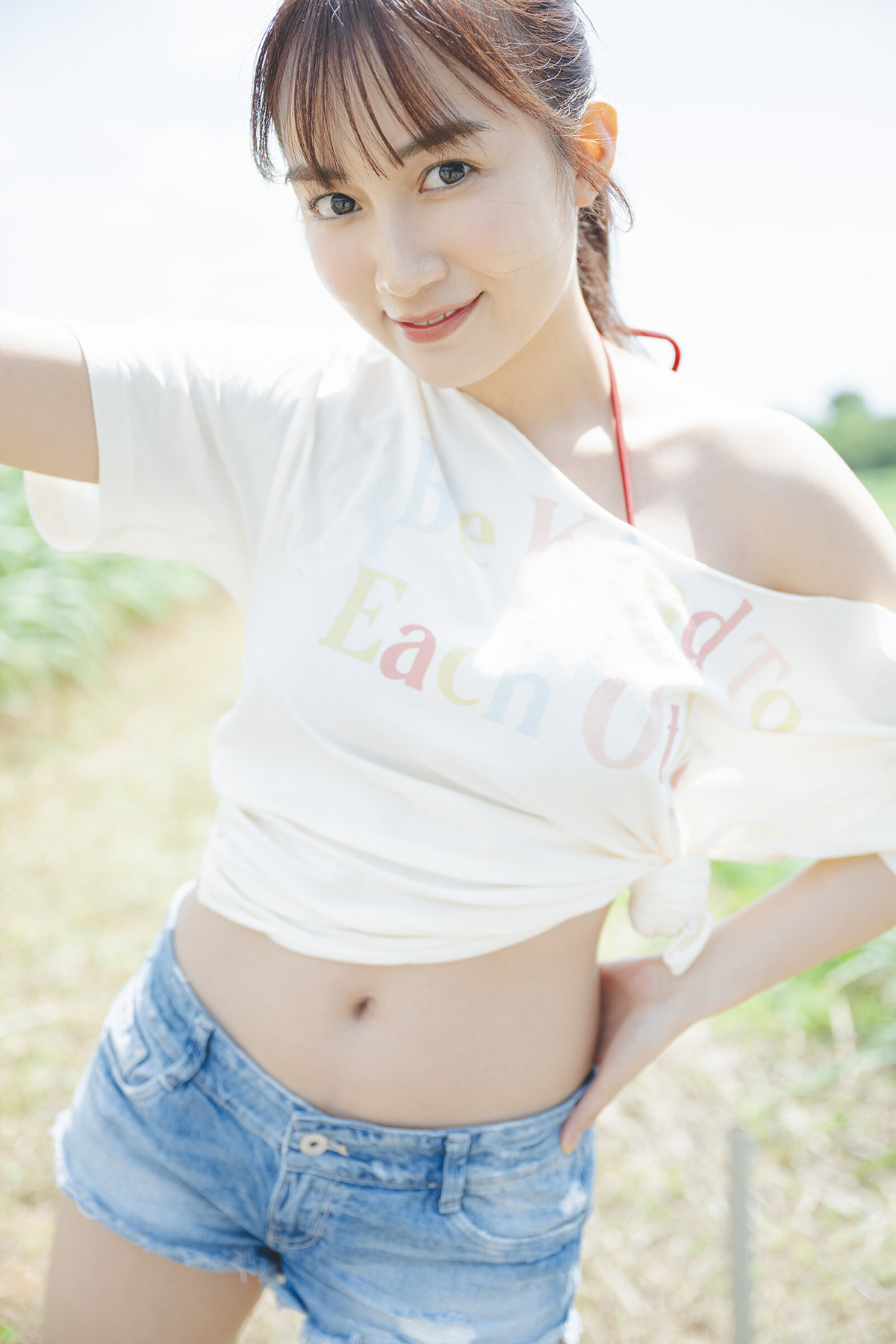 Kuroki Hikari 黒木ひかり, 漫画アクションデジタル写真集 「たまには海辺で」 Set.01