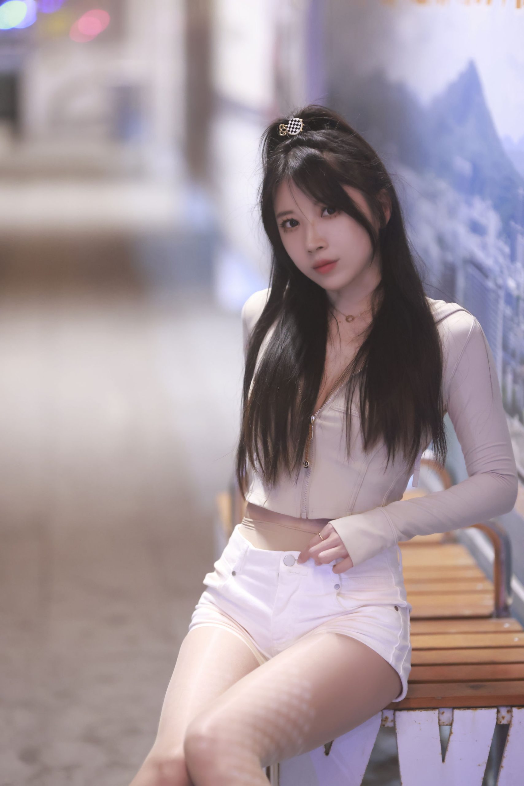 斗鱼主播小女巫露娜 - 芳踪