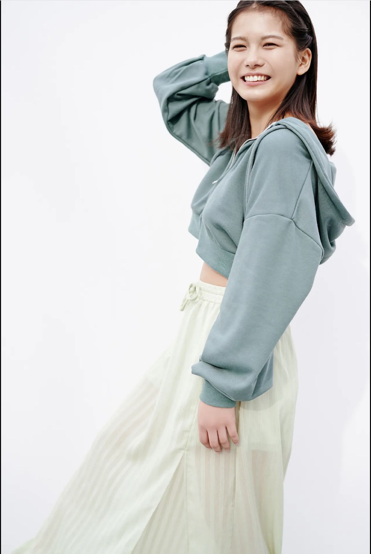 JP Nanami Asahi 朝日ななみ – 22歳の純真ビキニ (64P)